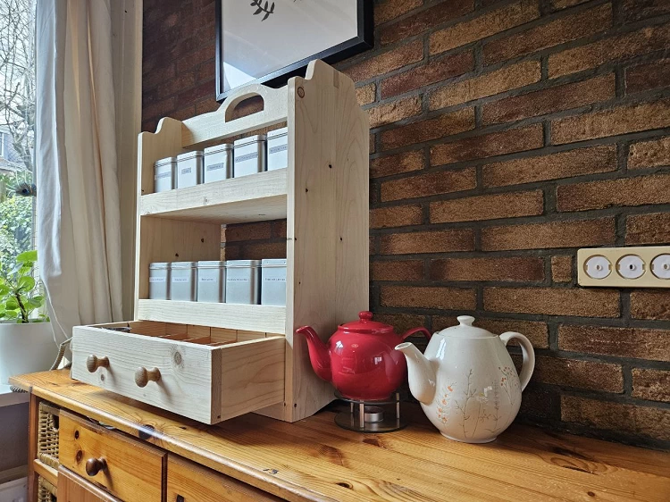 Houten etagère met lade 